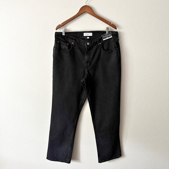 Abercrombie & Fitch 90s Straight Mid Rise Curve Love Jeans Women’s Size 32 SHORT - Picture 2 of 15